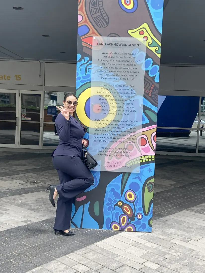 Six Nations Justice – Land Acknowledgement Pose